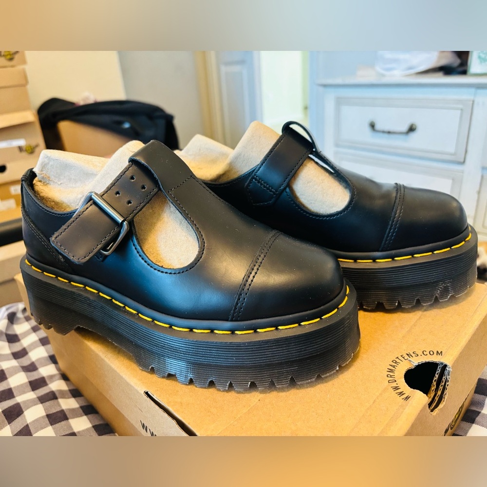Dr. Martens Bethan Black